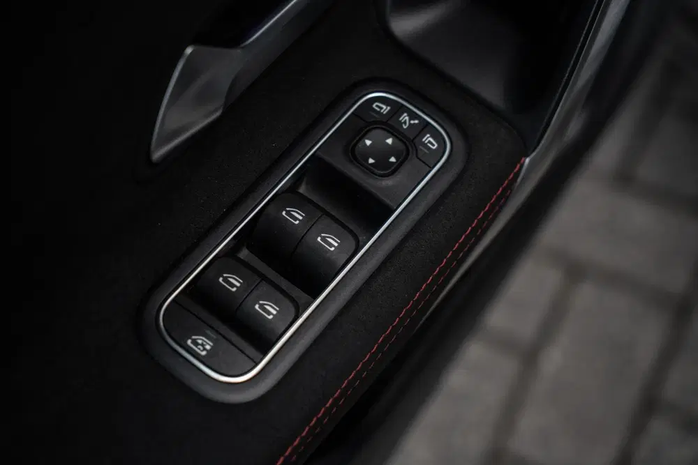 Mercedes-Benz A-Klasse Mercedes A-klasse 250 e AMG NIGHT PANO uit 2020, foto 14