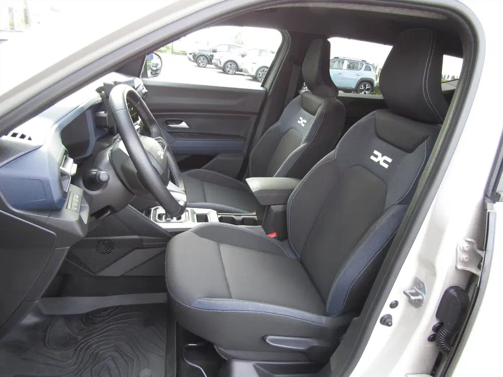 Dacia Duster 1.6 HYBRID 140pk Journey Camera uit 2024, foto 16