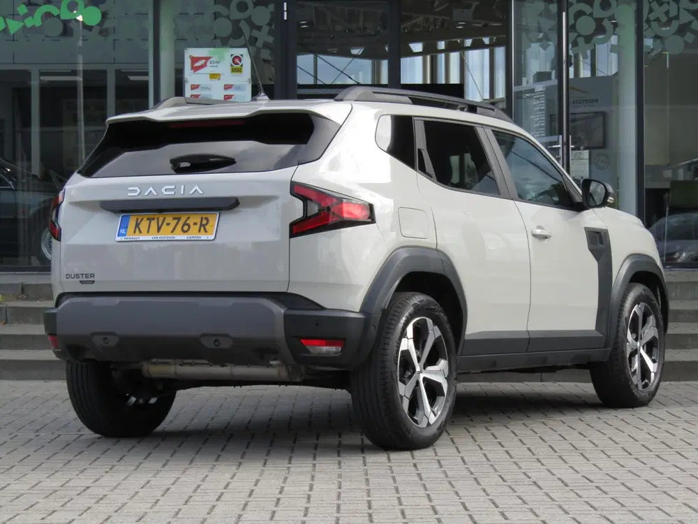 Dacia Duster 1.6 HYBRID 140pk Journey Camera uit 2024, foto 2