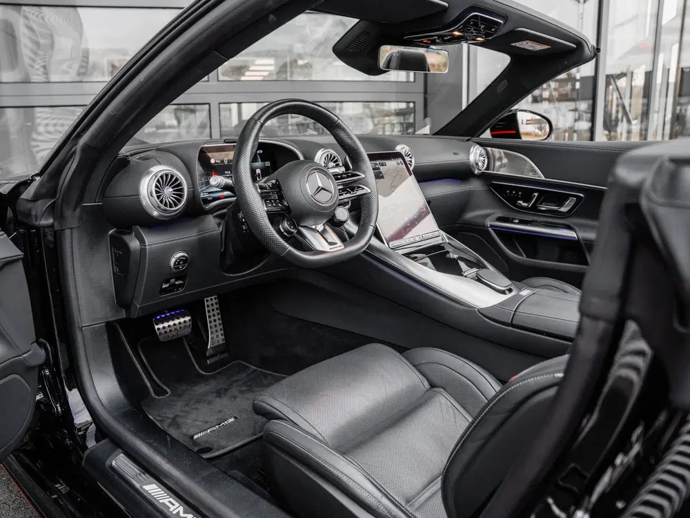 Mercedes-Benz SL Klasse 55 AMG 4MATIC+ Roadster uit 2024, foto 17