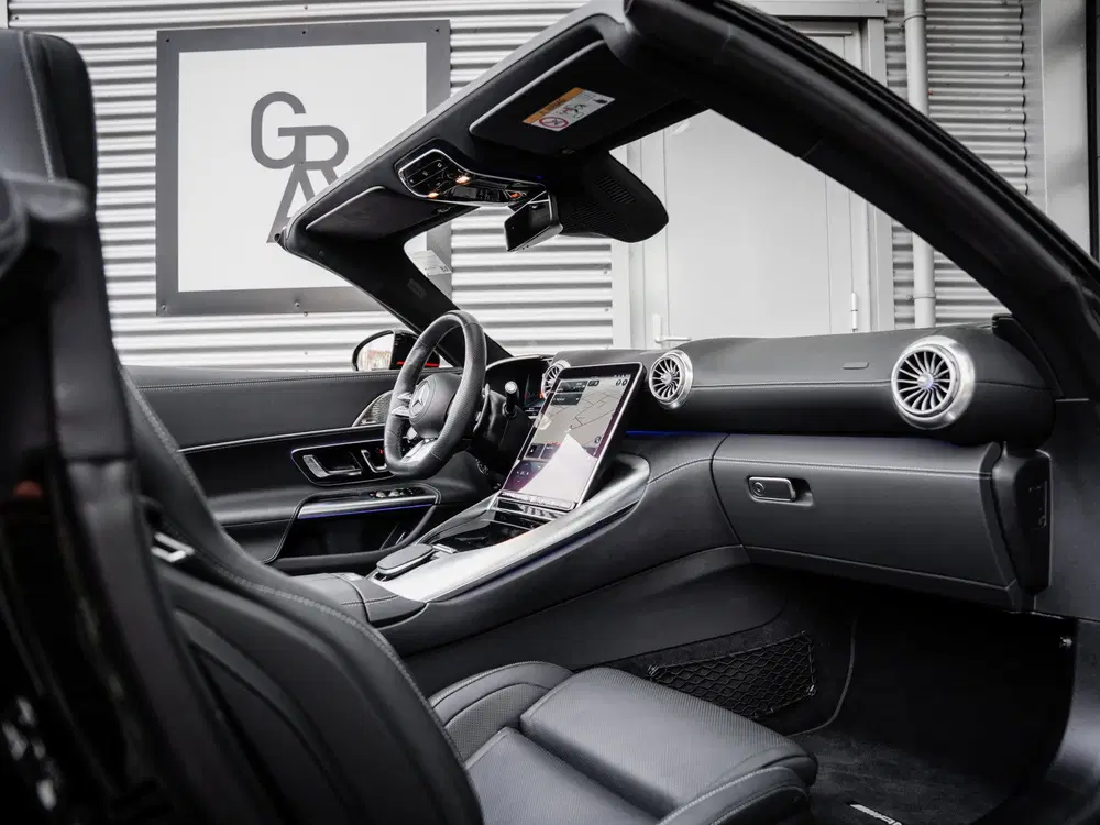 Mercedes-Benz SL Klasse 55 AMG 4MATIC+ Roadster uit 2024, foto 18