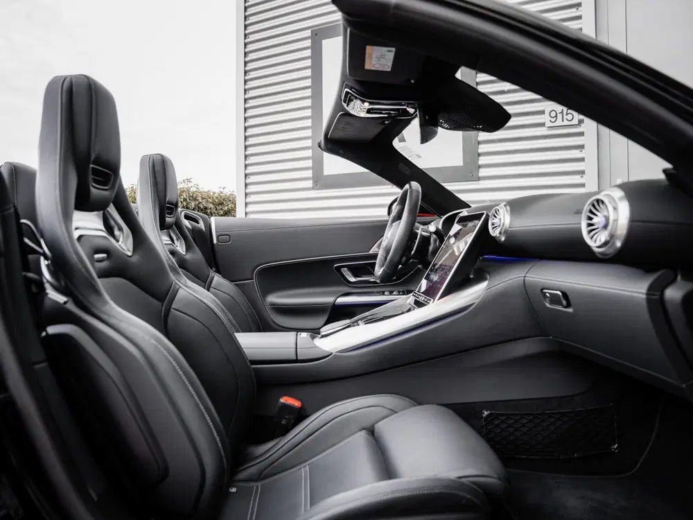 Mercedes-Benz SL Klasse 55 AMG 4MATIC+ Roadster uit 2024, foto 19