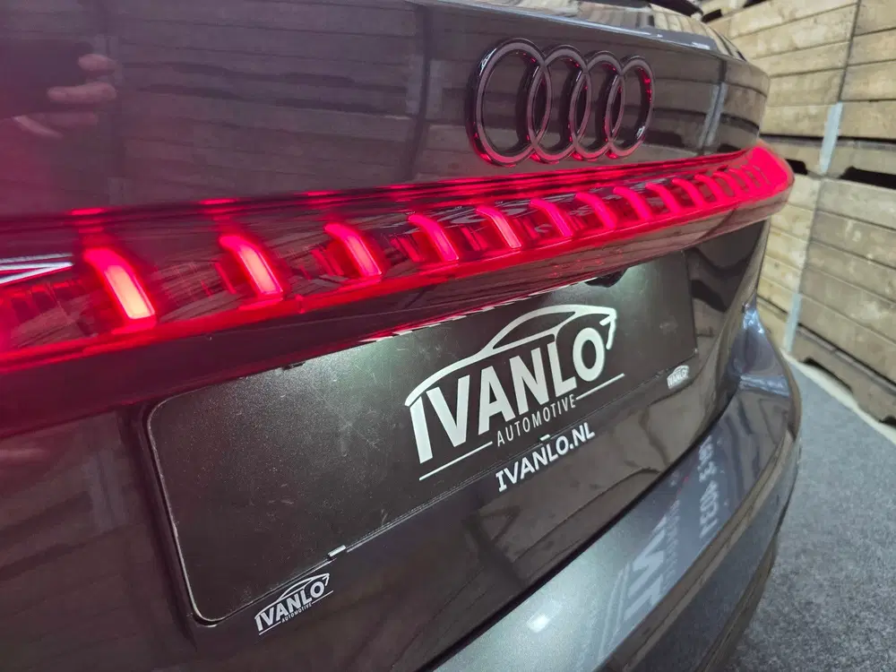 Audi A5 2.0 e-hybrid quattro S edition Competition uit 2025, foto 17