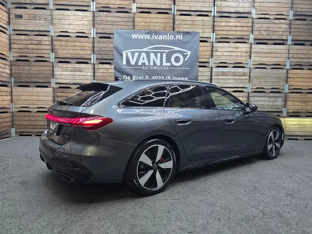 Audi A5 2.0 e-hybrid quattro S edition Competition uit 2025, foto 18