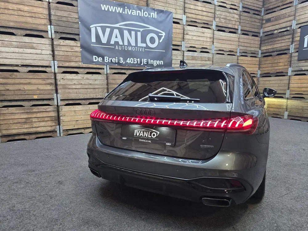 Audi A5 2.0 e-hybrid quattro S edition Competition uit 2025, foto 19