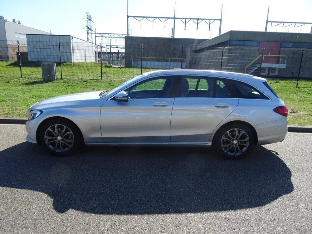 Mercedes-Benz C-Klasse 180 CDI Business Solution uit 2019, foto 2