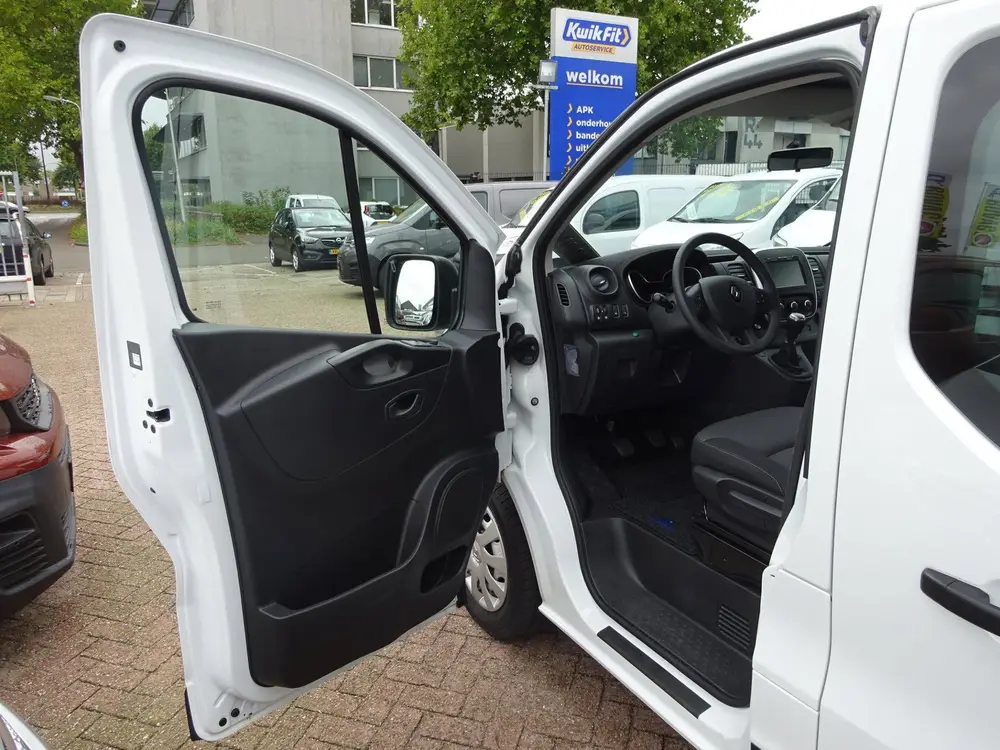 Renault Trafic 2.0 dCi 120 T29 L1H1 2 x SCHUIFDEUR AIRCO uit 2021, foto 11