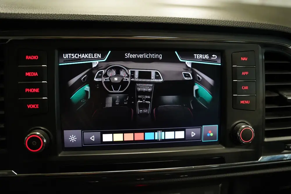 SEAT Ateca 1.5 TSI FR PANO VIRTUAL SFEER CAMERA TREKH uit 2019, foto 17