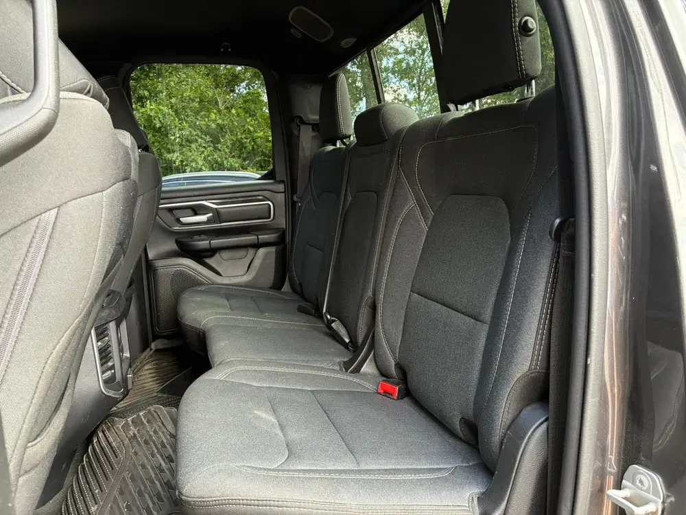 Dodge RAM Longhorn V8 uit 2022, foto 10