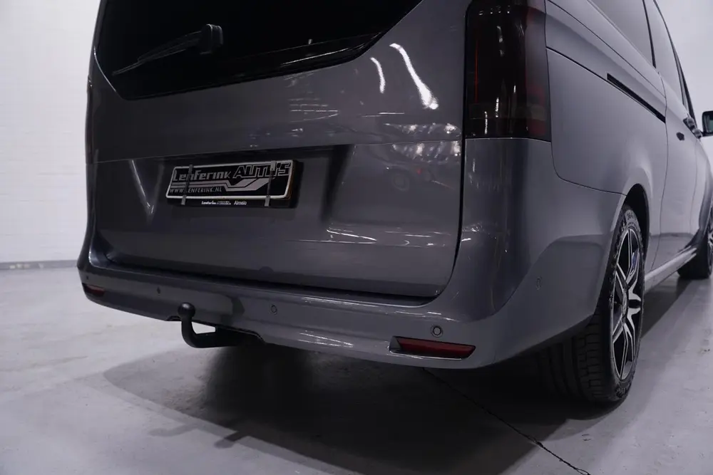 Mercedes-Benz V-Klasse 300d Dubbel Cabine L3 AMG Line Airmat uit 2022, foto 17