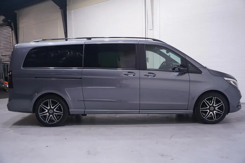 Mercedes-Benz V-Klasse 300d Dubbel Cabine L3 AMG Line Airmat uit 2022, foto 9