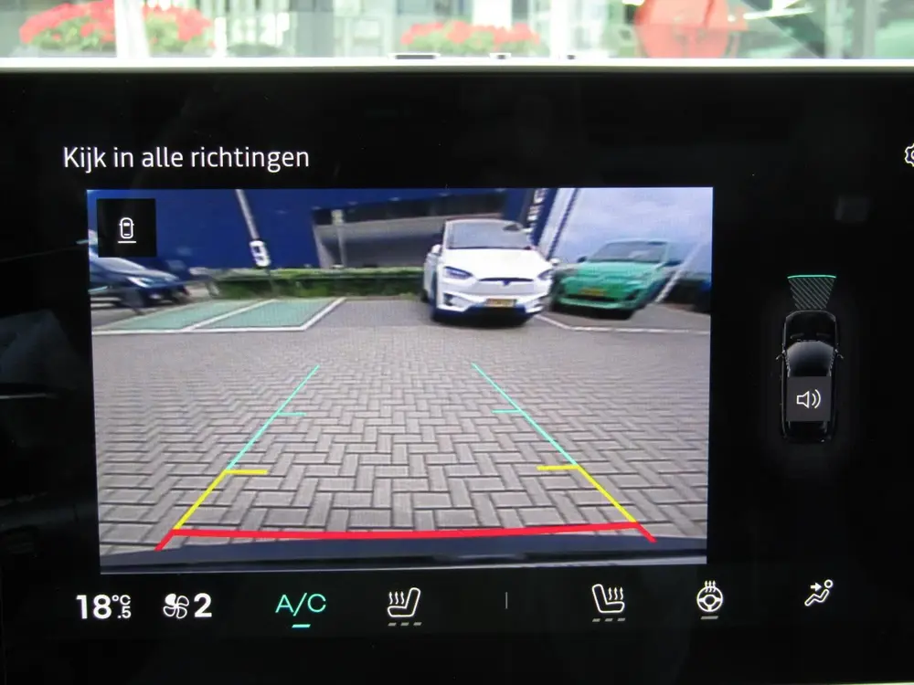 Renault 4 52kWh 150pk comfort range Iconic uit 2026, foto 14