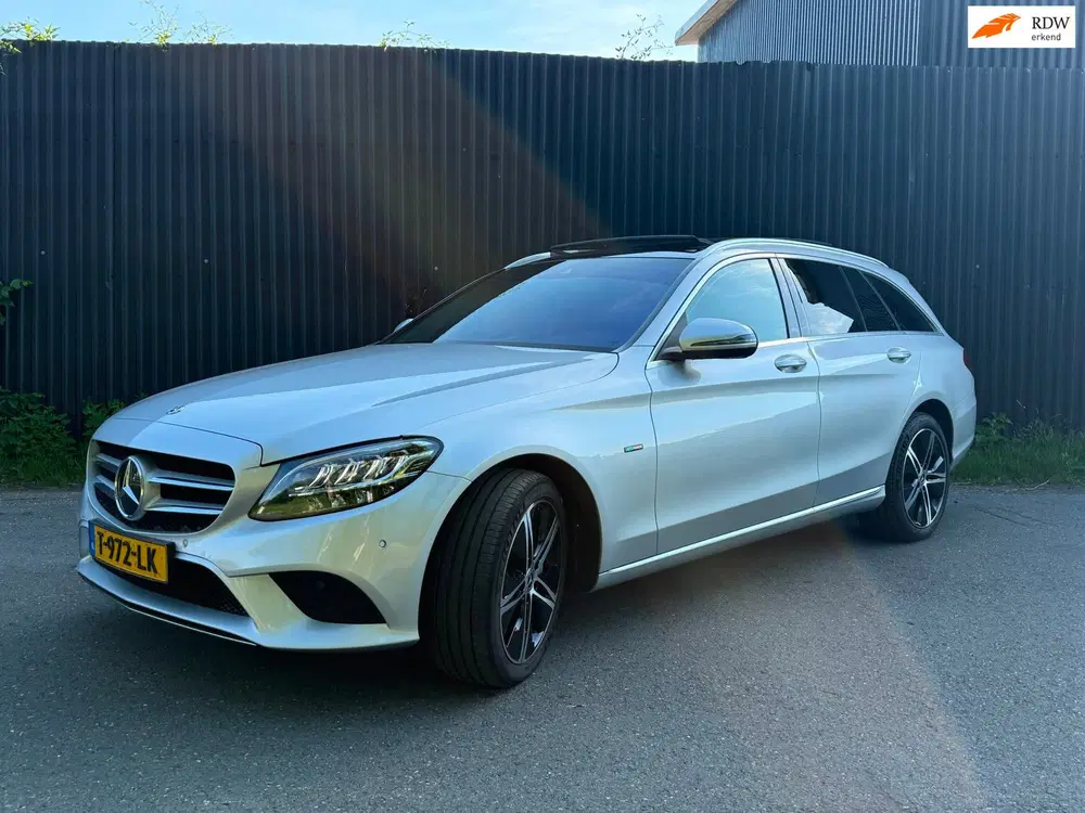Mercedes-Benz C-Klasse 306PK AMG Pano I Dealer onderh. I Dig. uit 2020