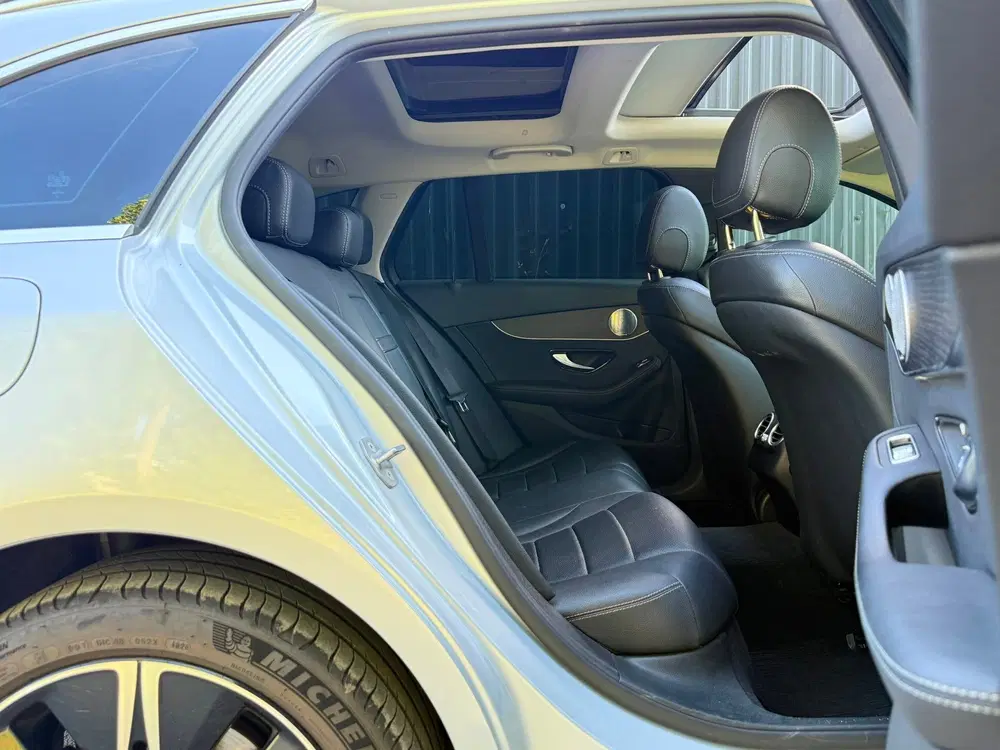 Mercedes-Benz C-Klasse 306PK AMG Pano I Dealer onderh. I Dig. uit 2020, foto 11