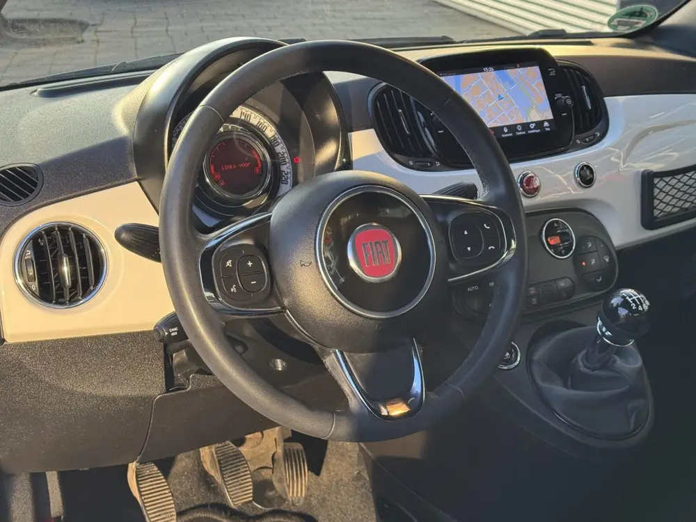 Fiat 500 C CABRIO 1.0 Hybride Lounge uit 2021, foto 2