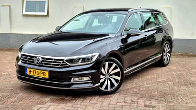 Volkswagen Passat VW Passat 1.5 TSI 150pk 2xR-Line 2019 Zwar uit 2019
