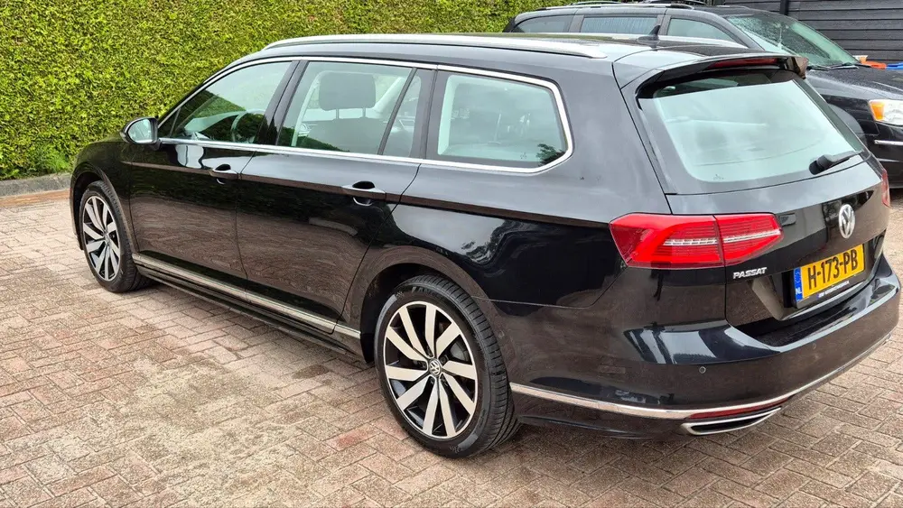 Volkswagen Passat VW Passat 1.5 TSI 150pk 2xR-Line 2019 Zwar uit 2019, foto 4