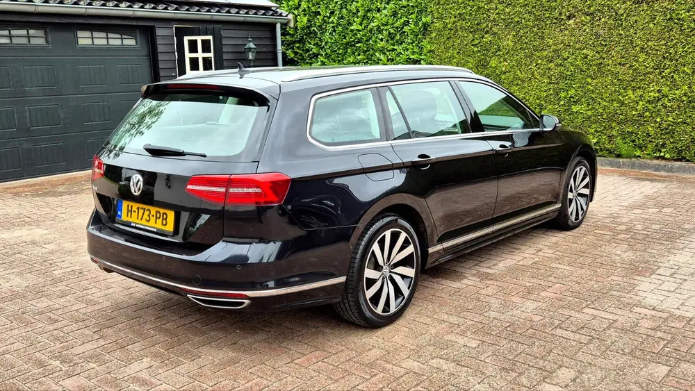 Volkswagen Passat VW Passat 1.5 TSI 150pk 2xR-Line 2019 Zwar uit 2019, foto 5