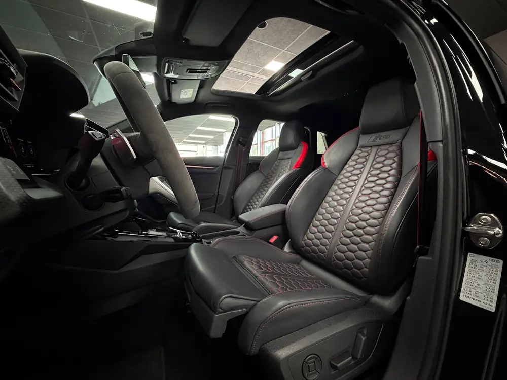 Audi A3 2.5 RS 3 quattro uit 2022, foto 14
