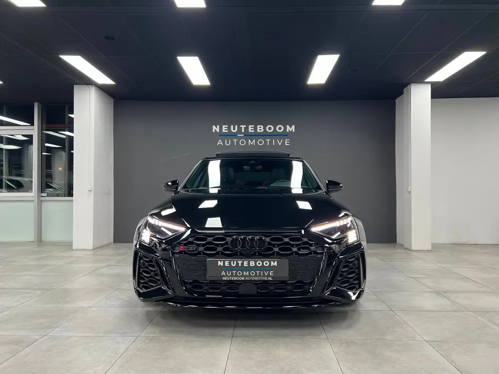 Audi A3 2.5 RS 3 quattro uit 2022, foto 2