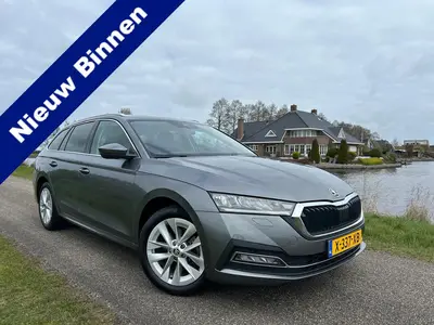 Skoda Octavia 1.0 TSI Business Edition Plus Elec. Trek uit 2024