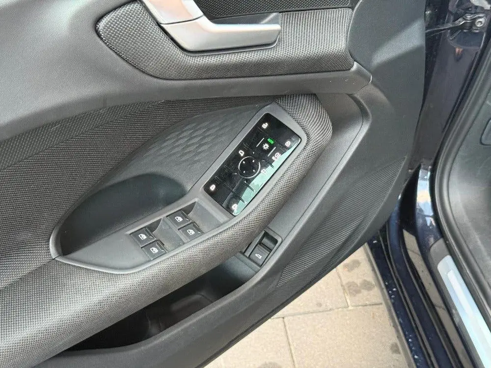 Audi A5 Avant 2.0 e-hybrid quattro S edition 299 P uit 2025, foto 20
