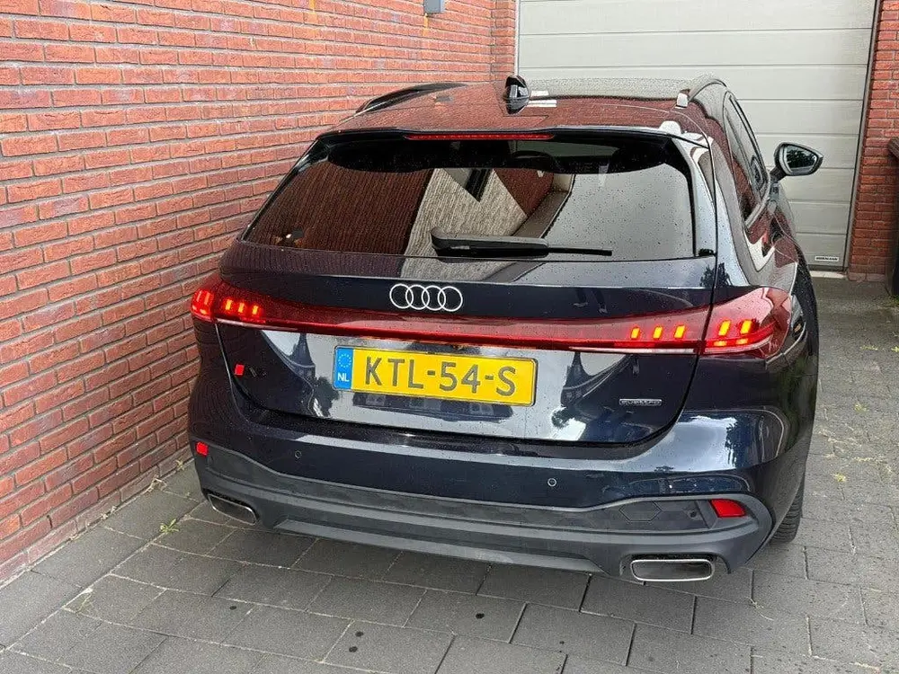 Audi A5 Avant 2.0 e-hybrid quattro S edition 299 P uit 2025, foto 5