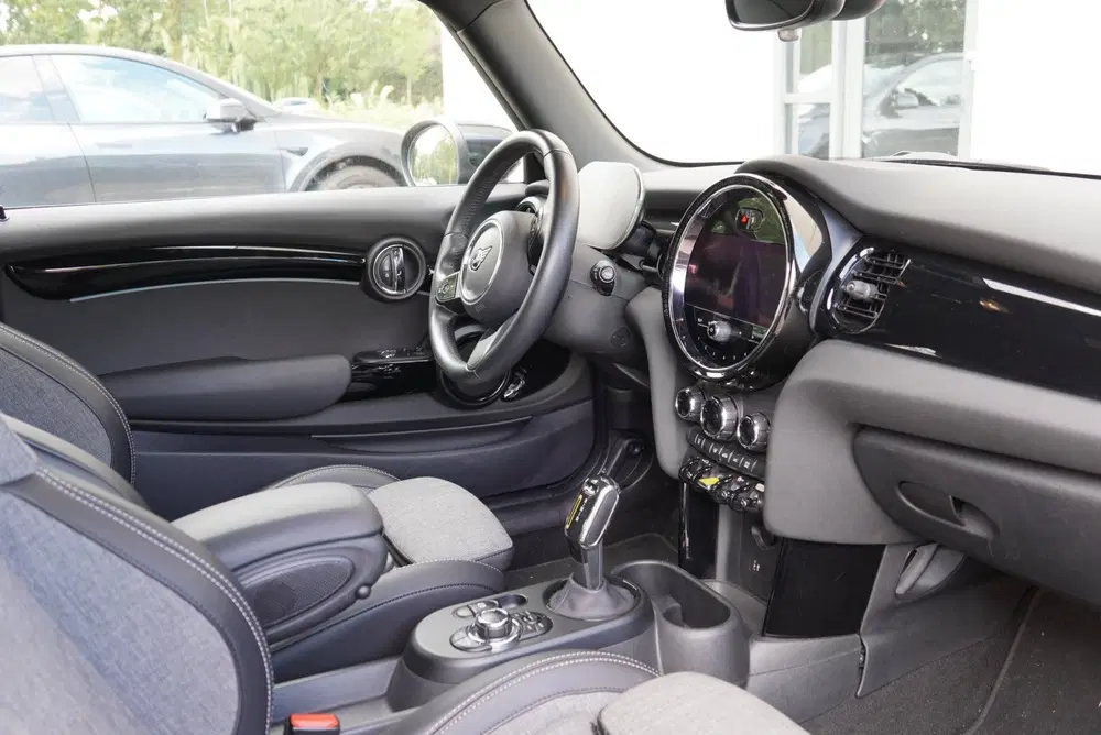 Mini Cooper SE Cooper SE uit 2022, foto 10