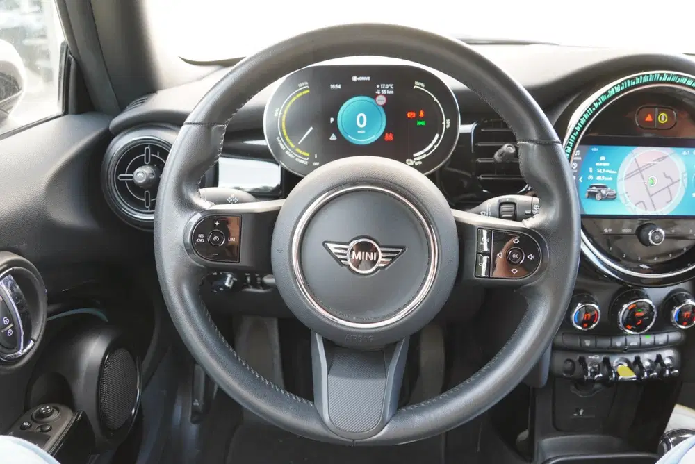 Mini Cooper SE Cooper SE uit 2022, foto 12