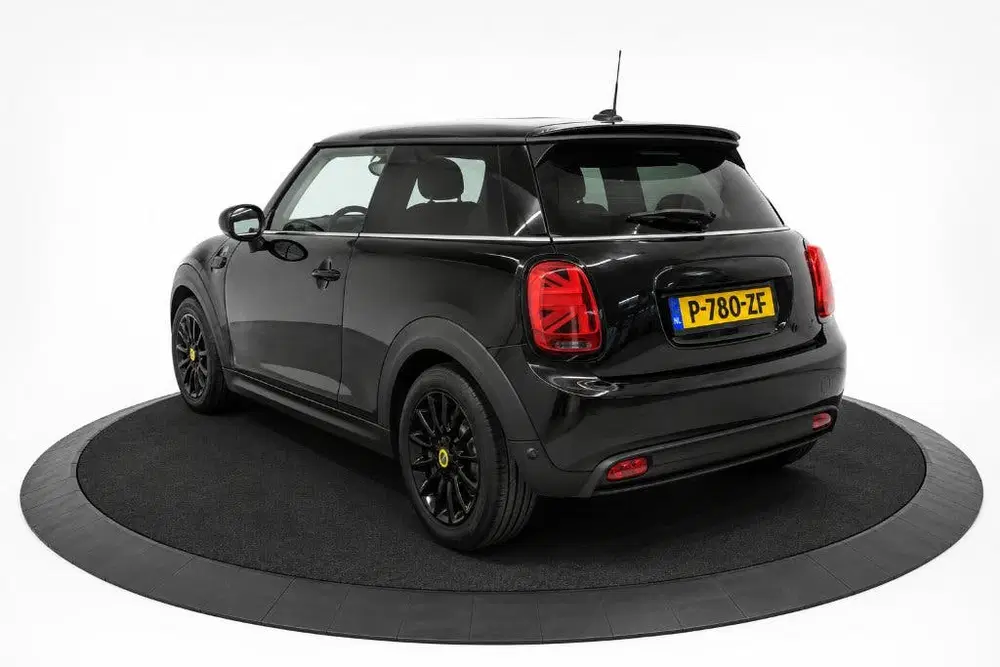 Mini Cooper SE Cooper SE uit 2022, foto 2
