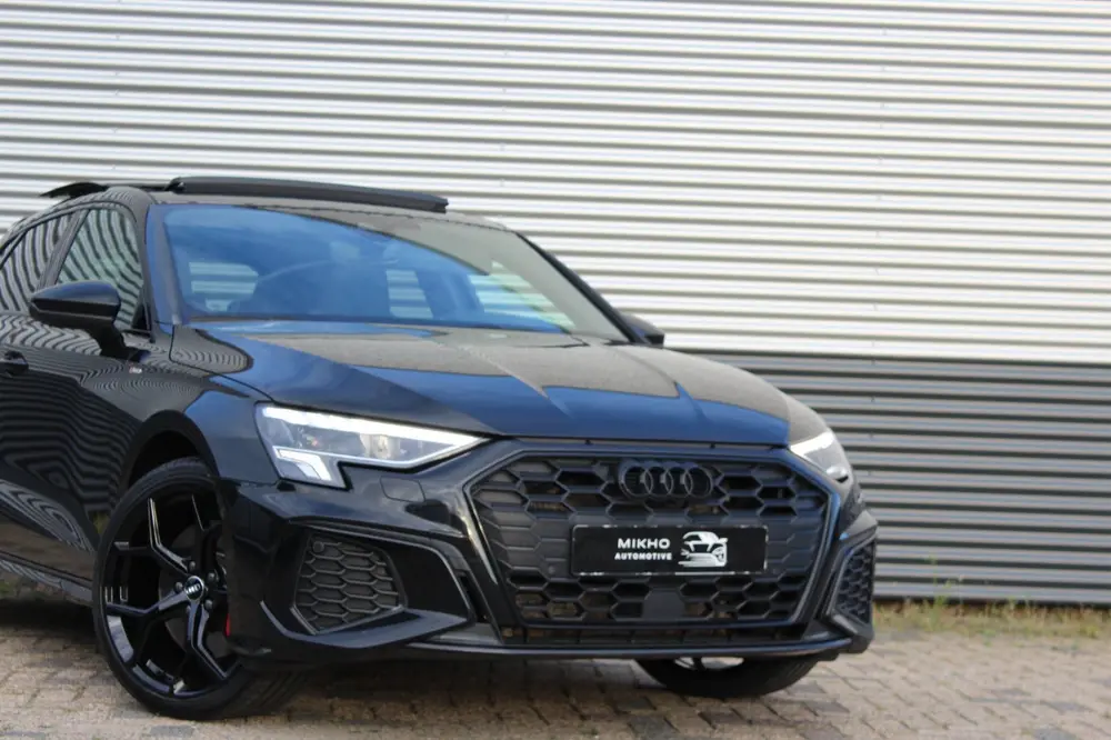Audi A3 45 TFSI e Competition uit 2023, foto 14