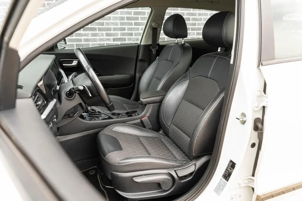 Kia Niro 1.6 GDi PHEV DynamicLine uit 2019, foto 4