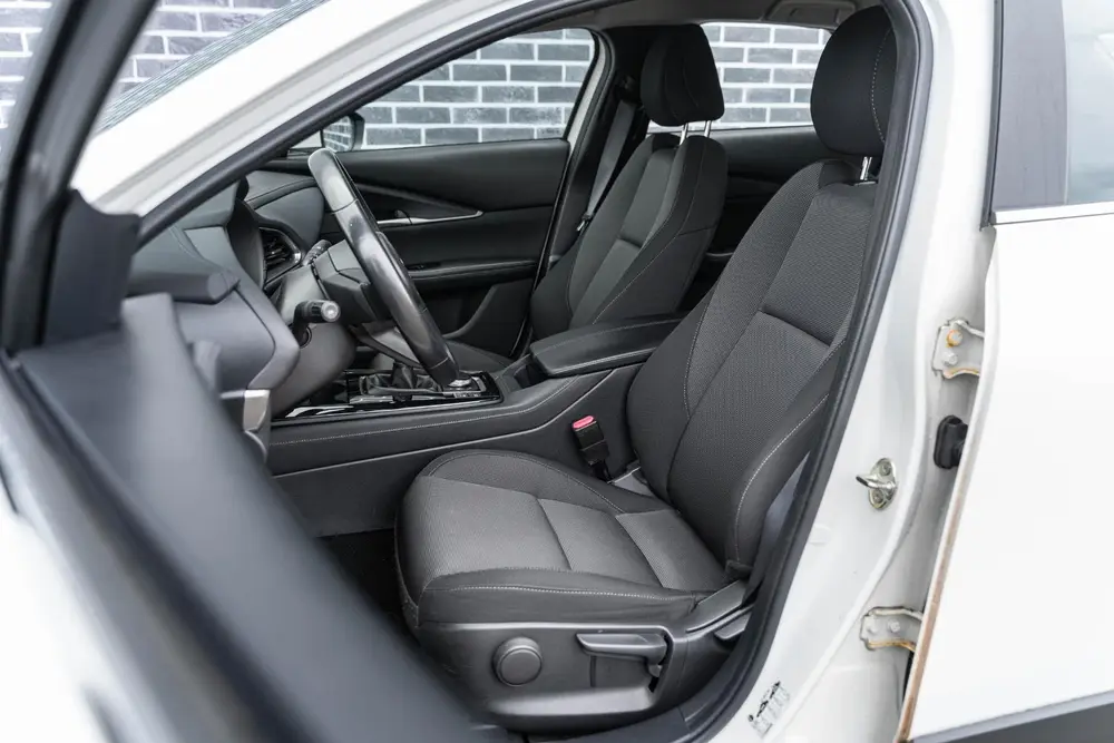 Mazda CX-30 2.0 e-SkyActiv-G M Hybrid uit 2022, foto 4