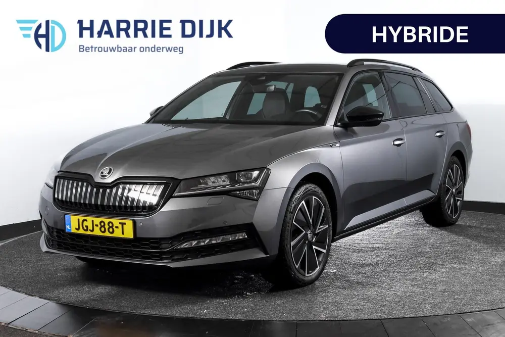 Skoda Superb 1.4 TSI iV Sportline Business uit 2024