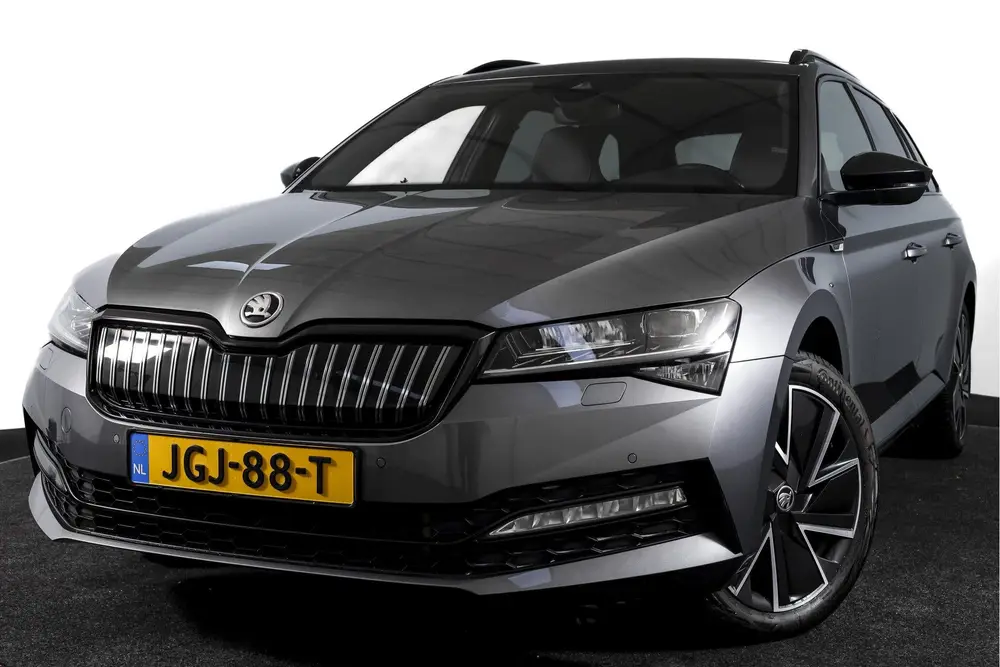 Skoda Superb 1.4 TSI iV Sportline Business uit 2024, foto 12