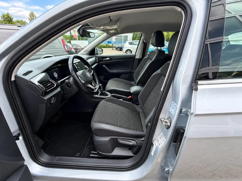Volkswagen T-Cross 1.0 TSI 110pk 7-DSG R-Line (bj 2023) uit 2023, foto 10