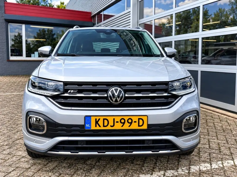 Volkswagen T-Cross 1.0 TSI 110pk 7-DSG R-Line (bj 2023) uit 2023, foto 4