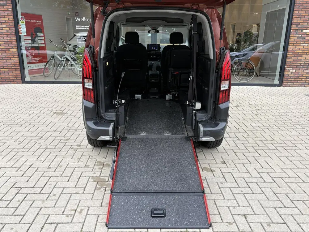 Peugeot Rifter 1.2 Puretech Allure L1 Rolstoelauto Automa uit 2021, foto 8