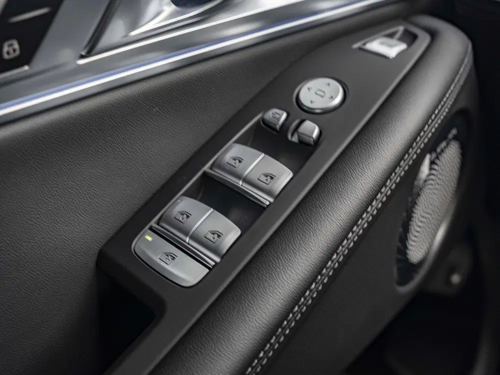 BMW XM PHEV 50e High Executive uit 2026, foto 19