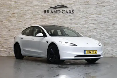 Tesla Model 3 Highland PREMIUM RWD 60 kWh uit 2024
