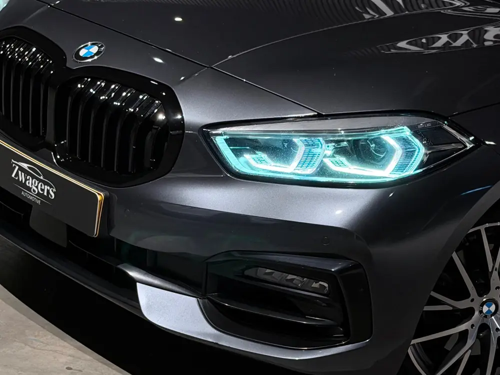 BMW 1-serie 118i High Executive Edition uit 2020, foto 12