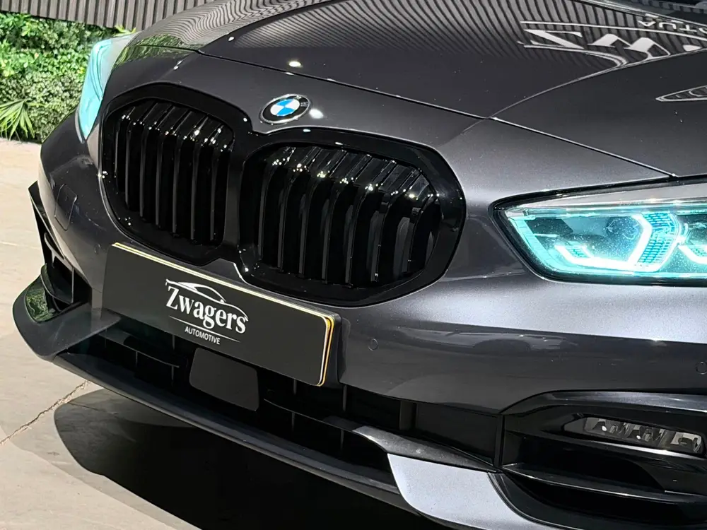 BMW 1-serie 118i High Executive Edition uit 2020, foto 7