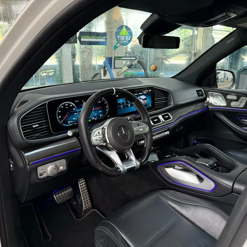 Mercedes-Benz GLE de uit 2021, foto 2