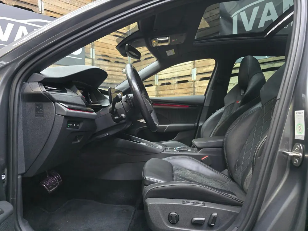 Skoda Octavia 1.4 TSI RS iV PHEV Business Pano HUD Nav uit 2022, foto 5