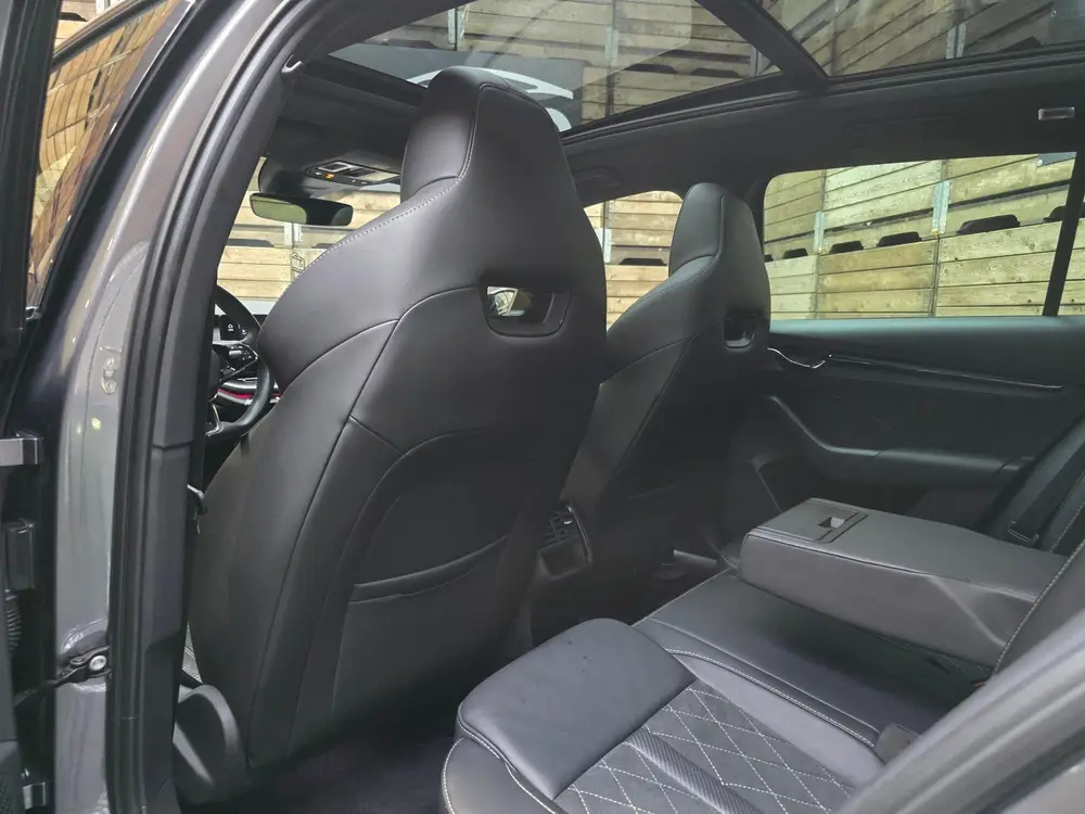 Skoda Octavia 1.4 TSI RS iV PHEV Business Pano HUD Nav uit 2022, foto 7