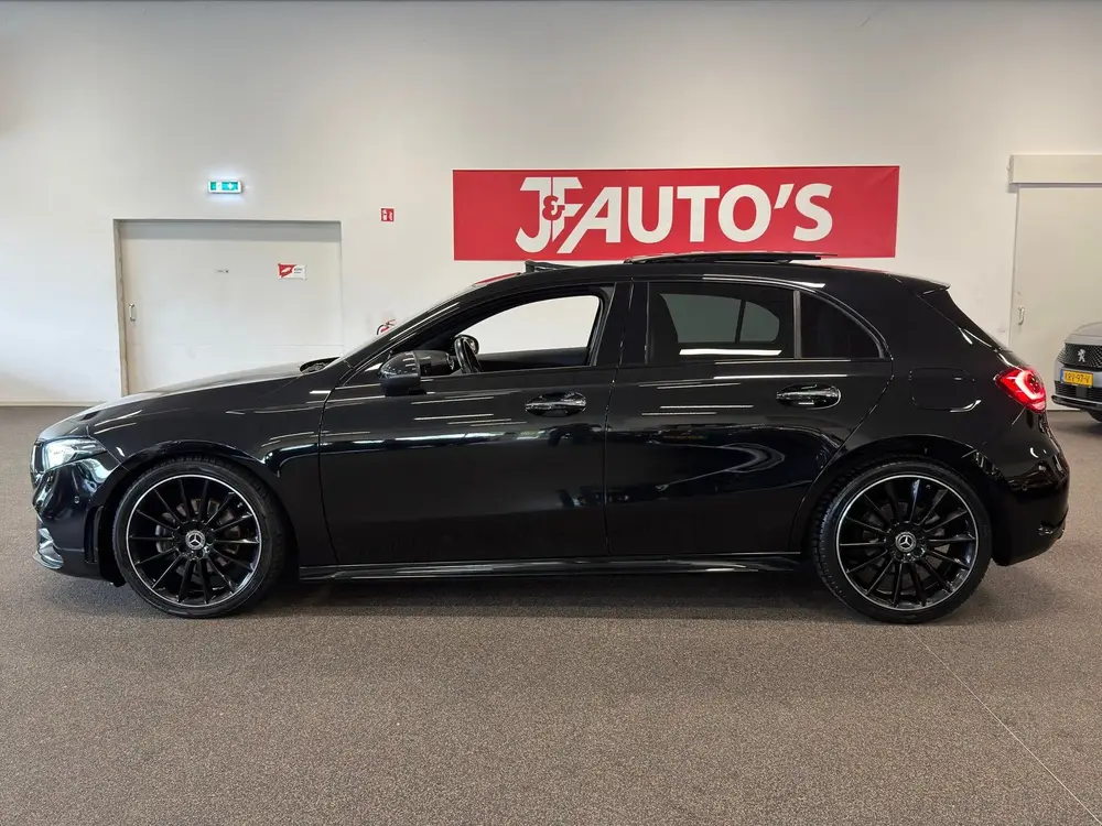 Mercedes-Benz A-Klasse 200 d uit 2022, foto 2
