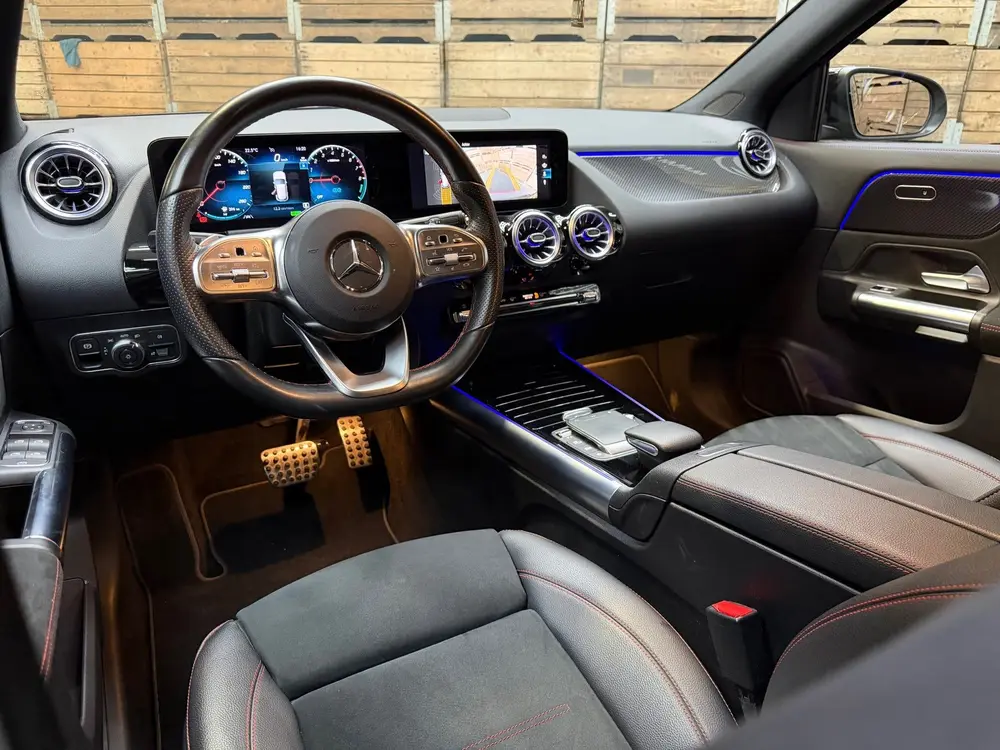 Mercedes-Benz GLA 250 e Business Line AMG Sfeerverlic uit 2022, foto 11