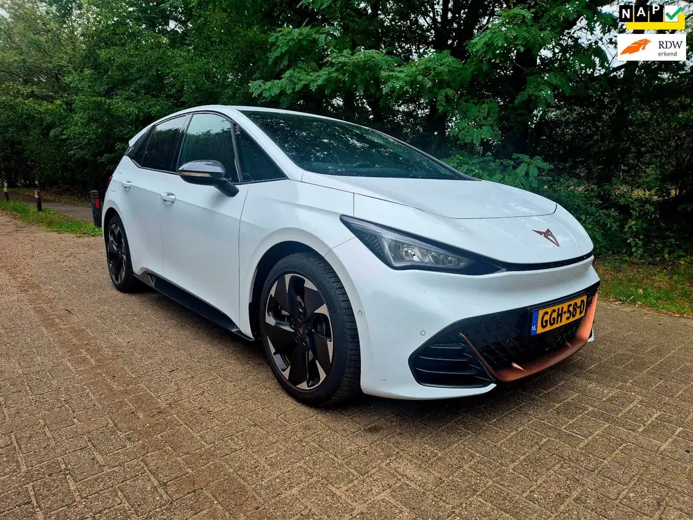 Cupra Born Essential 63 kWh btw auto nap uit 2024