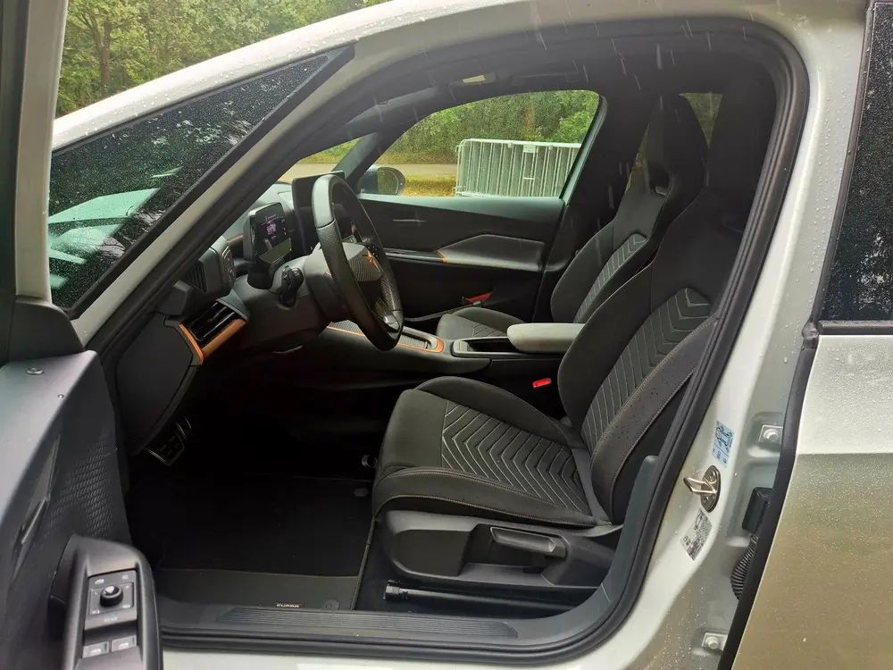 Cupra Born Essential 63 kWh btw auto nap uit 2024, foto 6