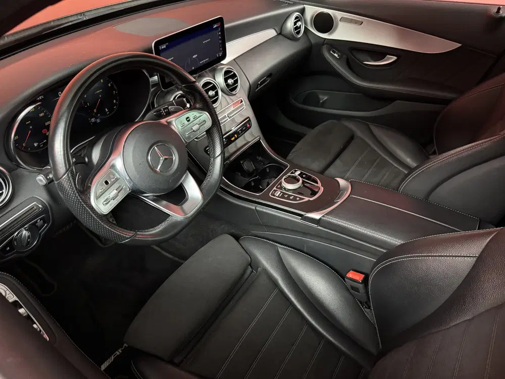 Mercedes-Benz C-Klasse 180 Business Solution AMG uit 2020, foto 13